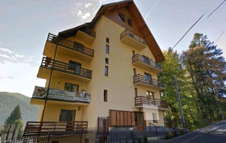 Apartament Aosta Central Sinaia Daire Dış mekan fotoğraf